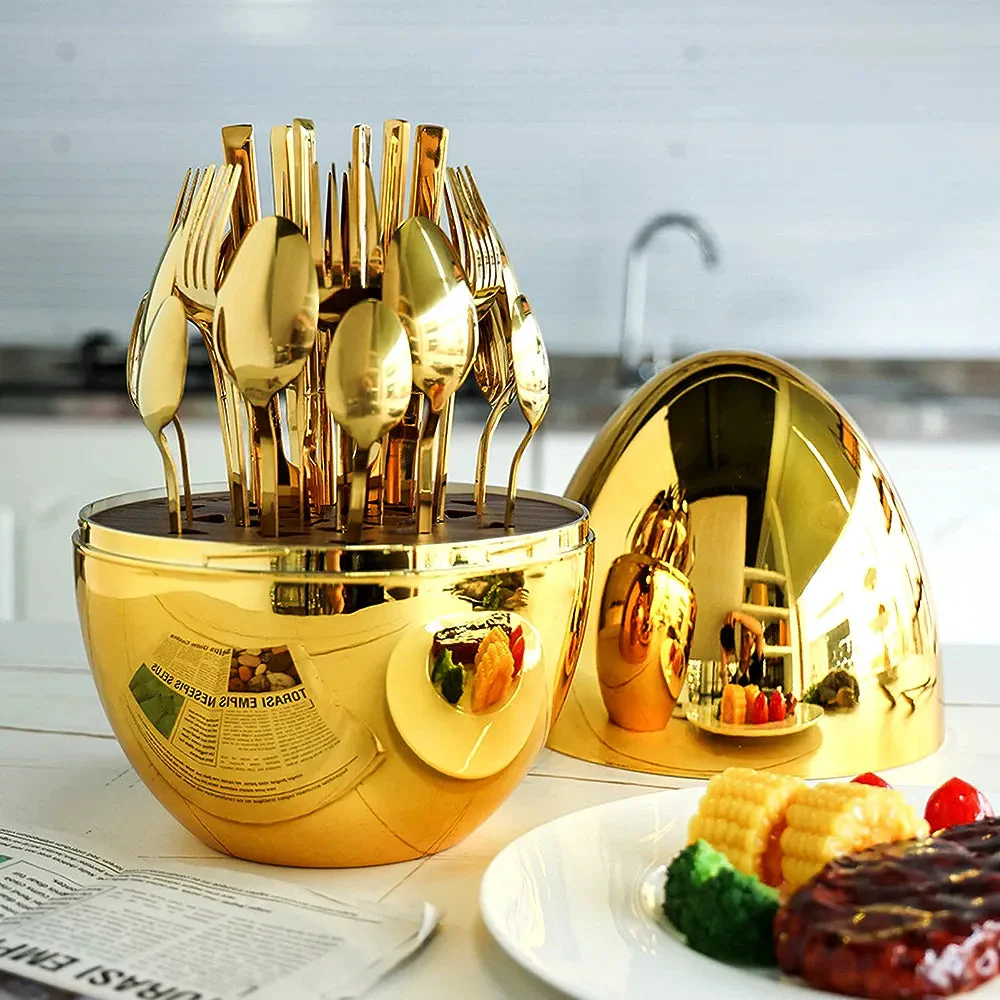 24-Piece Cutlery Set