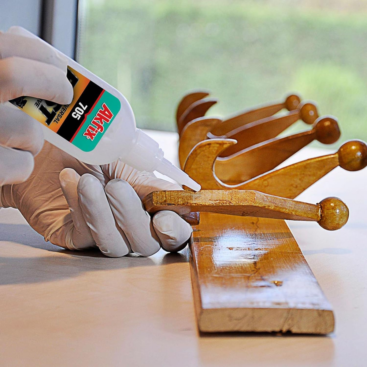 705 Strong Adhesive Glue