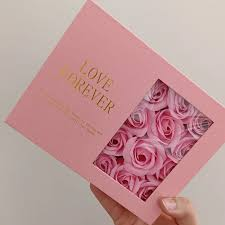 12 Roses & Love Pearl Gift Box (